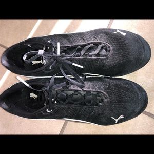 PUMA Etoile Womens sneakers size 9. Like new